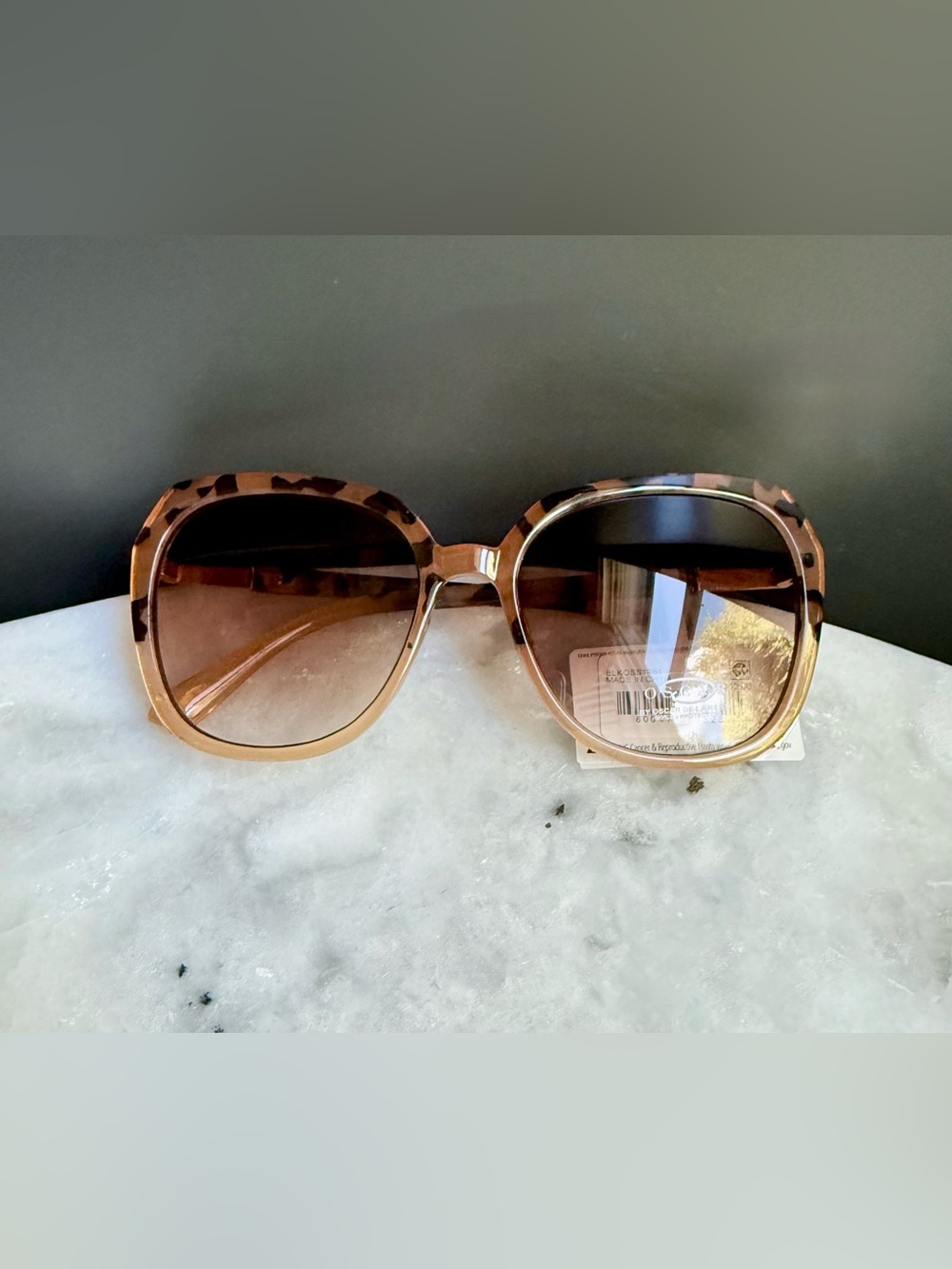 NWT Oscar de la Renta Oversized Tortoise Shell Square Sunglasses OSS1351CE